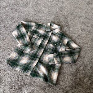 Oversized Plaid Button Down Shacket in Green and Cream NWOT Never Worn